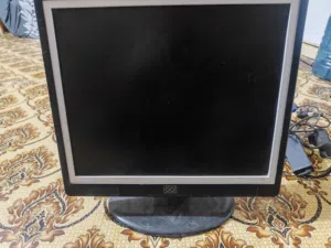 شاشة كاميرات او حاسبة حجم 20 سماعات داخلية للبيع