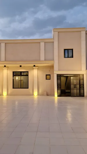 460 m2 More than 6 bedrooms Villa for Sale in Al Madinah Al Jassah