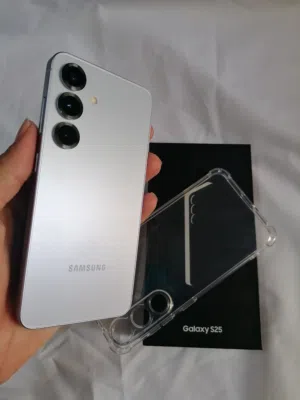 samsung s25 5g best condition new phone with box