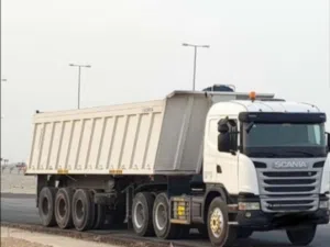 مطلوب للايجار قاطرة ومقطورة     I want to rent a 3XL trailer
