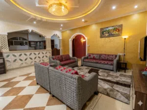 فلة ملكية مفروشه فاخرة للإيجار (أثاث VIP - لأول مرة تتئجر في أرقى أحياء الأصبحي