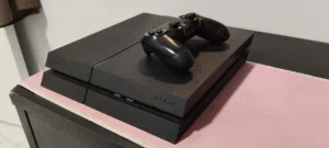 بلاستيشن 4 مستعمل بحالة ممتازة