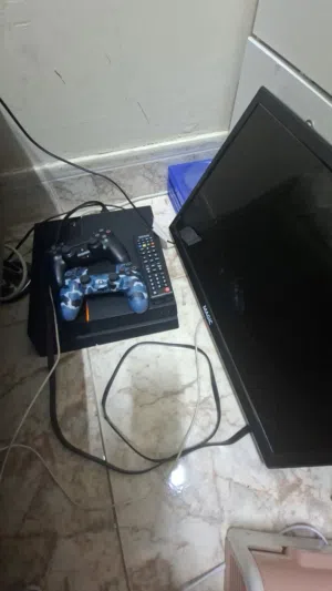 sony 4/2controllers