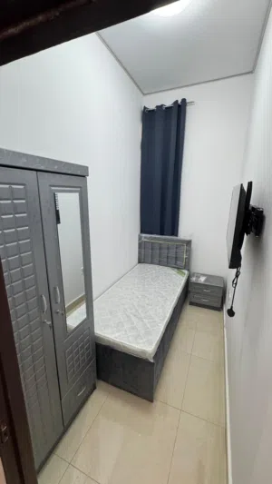 سكن للشباب والبنات والعائلات غرف وبارتيشانات واستوديوهات