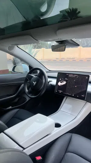 Used Tesla Model 3 in Al Batinah
