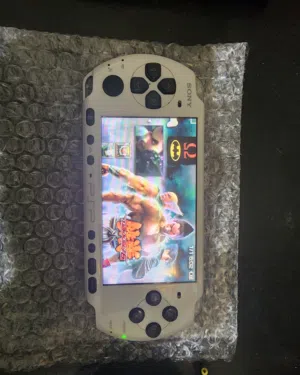 Custom PSP 3000 very clean with New battery and 8GB card jailbroken