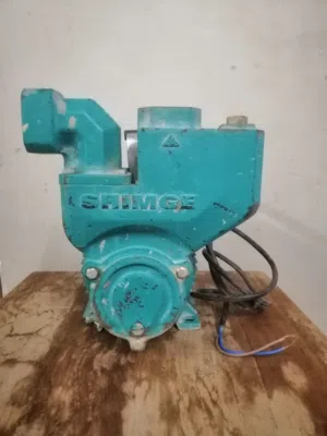 مضخة ماء نظيفه
