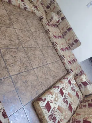 مجلس عربي تفصيل مكون من فرشتين طوال فرشتين قصار وزاويتين ومراكي ومساندهم وسفنج ضغط عالي جدا السعر ا