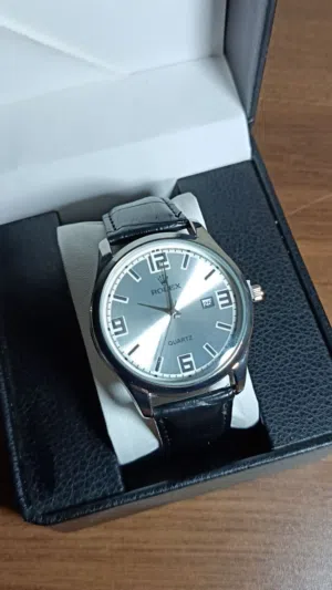 ساعات فاخرة بتصميم راقٍ  تشكيلة أنيقة بسعر مميز