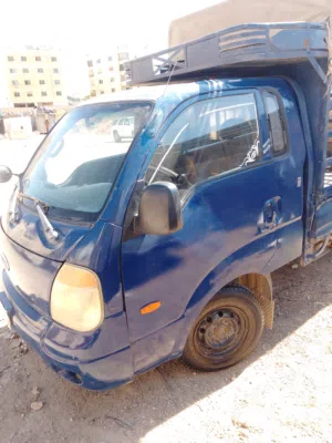 بكم للبيع بنحو 3 كبينة وربع 2007 كبينة وربع محرك جديد 3000 اسود جير بككس جيد مرخص جديد