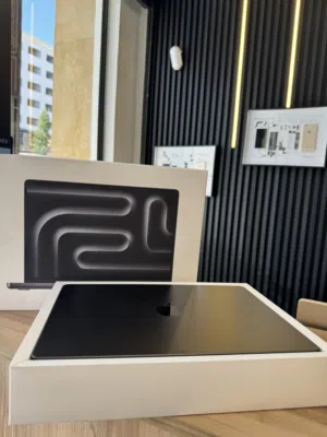 Macbook Pro M5 512GB 16GB Open Box