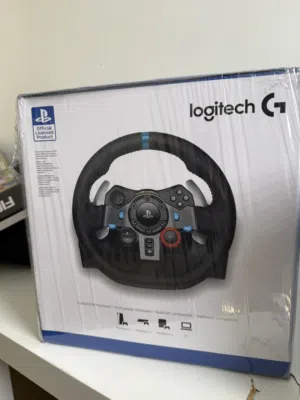 G29 PLAYSTATION WHEEL BARLEY USED WITH PEDALS