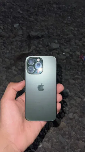 Apple iPhone 13 Pro 256 GB in Al Sharqiya