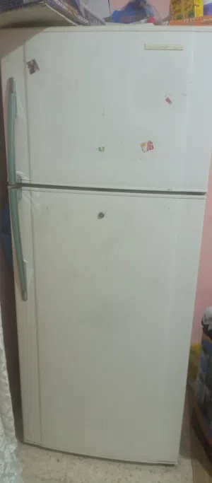 ثلاجه للبيع