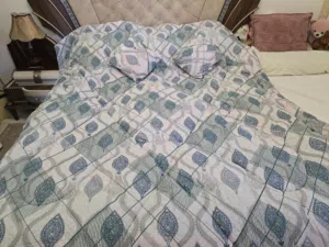 لحاف فايبر  كبير مقاس 225×210 وش ساده  وش مشجر  قماش تركي