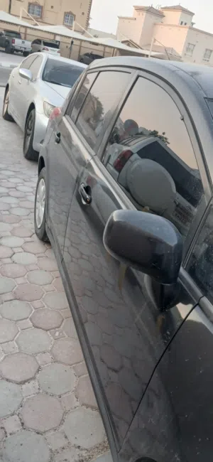 سيارة نيسان تيدا