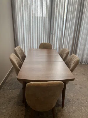 طاولة سفرة للبيع في حي المربع