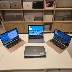 وصول دفعة جديدة من أجهزة MacBook Air M1 - 8GB RAM - 256GB SSD