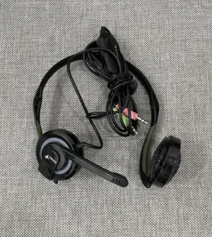 Almost New Headset by Genius Brand سماعة و ميكروفون للكمبيوتر ماركة جينيس