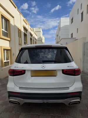 2022 Mercedes Benz GLB 250 SUV - GCC Specs, Excellent Condition, White home use only