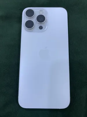 Apple . iPhone 15 Pro Max . 256 GB0