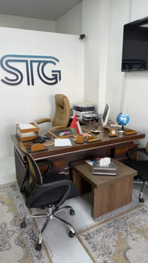 اثاث مكتبي متكامل و جديد