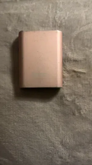 شاحن منتقل لاسلكي بي بطاريه ممتازه جداً Anker