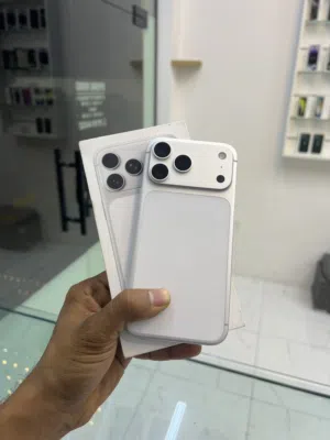 Apple iPhone 17 Pro Max -256GB- Silver Storage, NEW Condition, Box Included with apple warranty