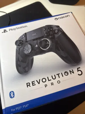 للبيع كنترولر نيكون ريفلوشن 5