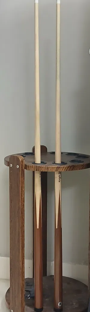 2 cues with cue stand from knight shot uk