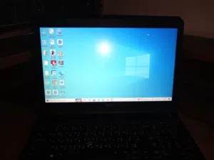 لابتوب مستعمل نظيف