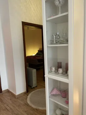 مبنى مكون من طابقين. ،الطابق الارضي البيع