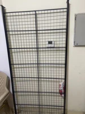 Metal bed in good condition