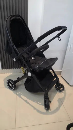 عربة أطفال اتحاهين سهلة الطي والتخزين وخفيفة Stroller