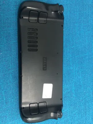 للبيع Steam Deck LCD بحالة ممتازة