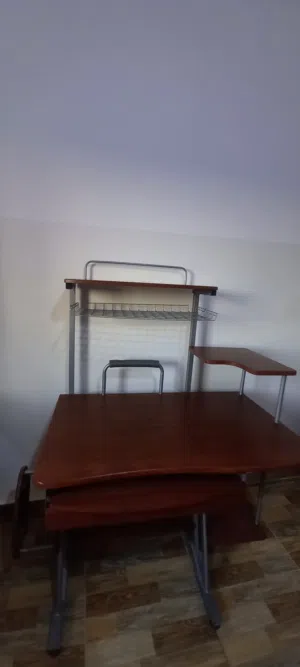 طاولة كمبيوتر