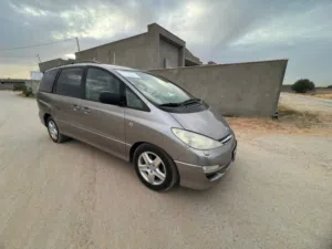 Used Toyota Previa in Tripoli