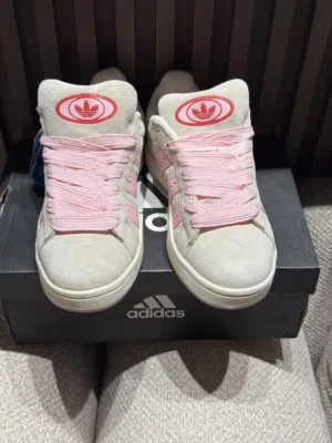 حذاء رياضي adidas campus صناعه فيتنامي نمره 40”