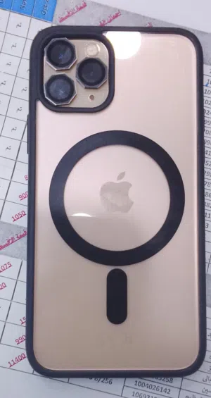 iPhone 11 Pro   64GB  ماركة ابل  معاه الشاحن والجربات