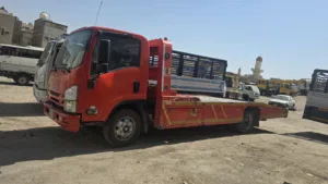 سطحه سحاب للبيع موديل 2016 شرط تيربو حجم 8طن طول الشاص 5متر خالي من الحوادث