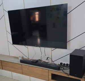 55'' Hisense Smart TV