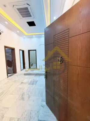 شقة طابق الثاني في منطقة الجنينة للايجار قرب السوق