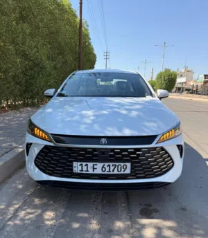 بي وي دي 2025  زيرو داخل زيتوني للبيع مرقم بغداد بيضه