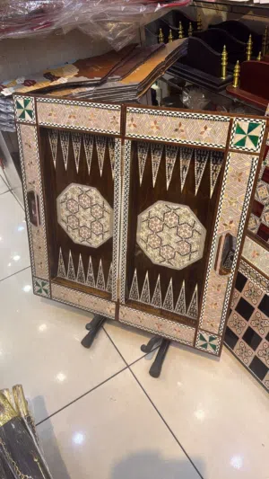 العاب تحدي طاولة زهر  اصلية صدف شطرنج خشب زان صدف يدوي احجام مختلفة رسومات منوعة  جكرو دومينو جنكا