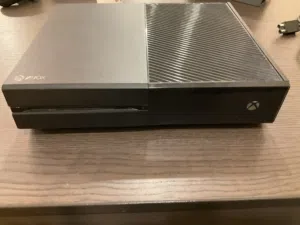 Xbox one for sale plus kinnect fully working read description