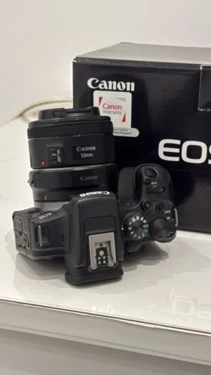Canon R10 +RF to EF adapter +50 mm
