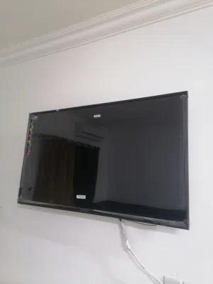 للبيع شاشه 55بوصه 30ريال