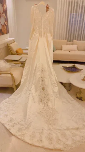 فستان عرس لون ivory