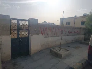 130 m2 3 Bedrooms Townhouse for Sale in Zarqa Hay Ma'soom