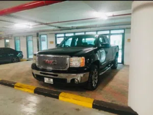 Used GMC Sierra in Amman